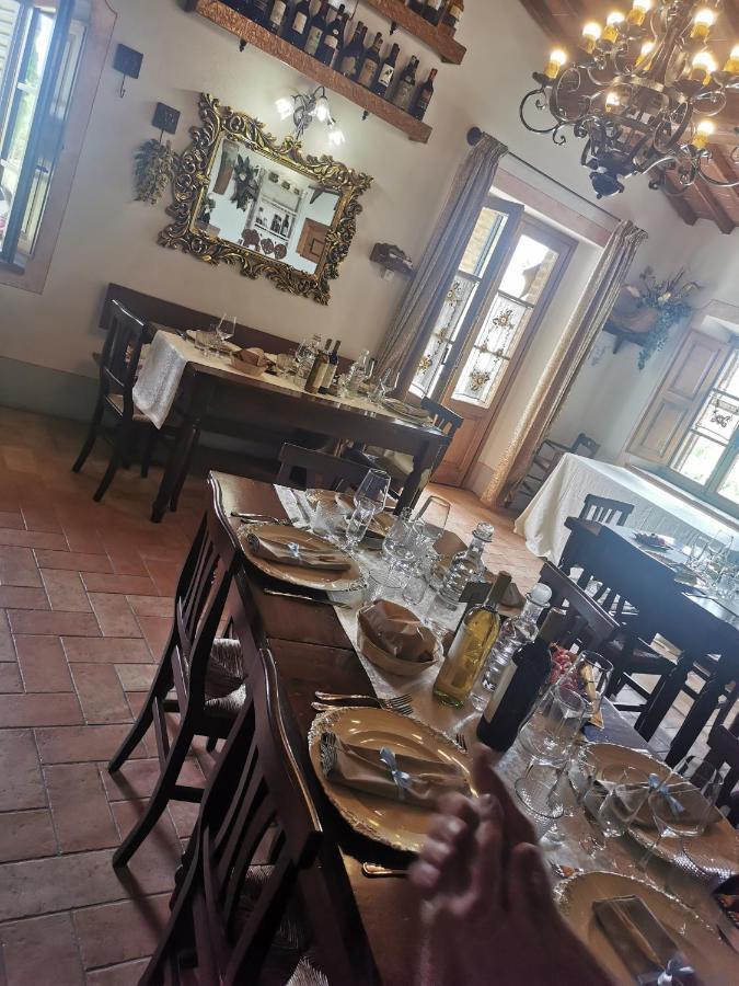 Agriturismo Palazzo Conti A 피엔자 외부 사진